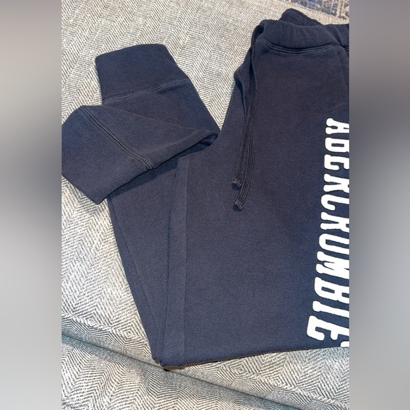 (EUC) Abercrombie & Fitch A&F Navy Drawstring Jogger/Lounge/Sweatpant/Bottom M - Picture 2 of 8